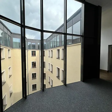 Girlstel - Girls Only Space Ostello