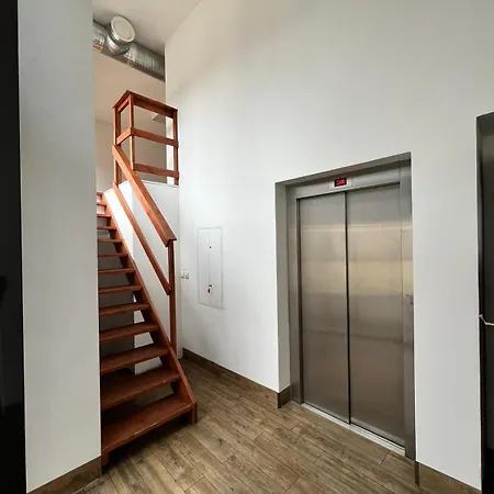 Girlstel - Girls Only Space Ostello *