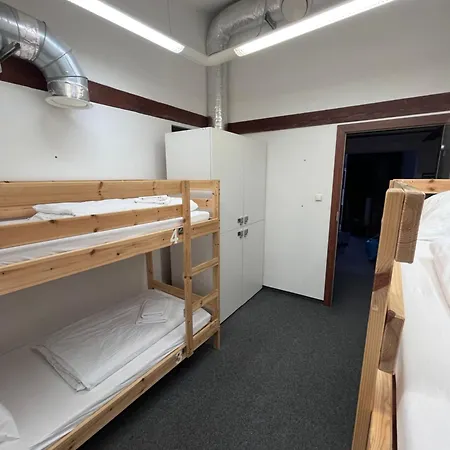 Girlstel - Girls Only Space Ostello