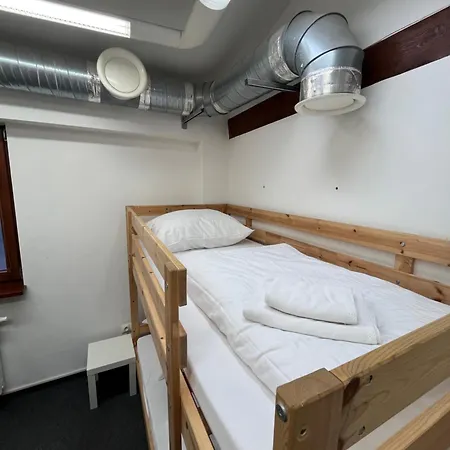 Girlstel - Girls Only Space Breslavia