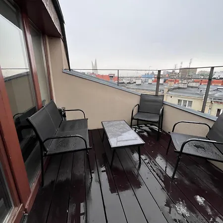 Girlstel - Girls Only Space *