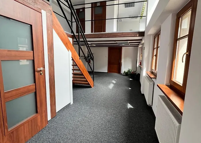 Girlstel - Girls Only Space * Вроцлав