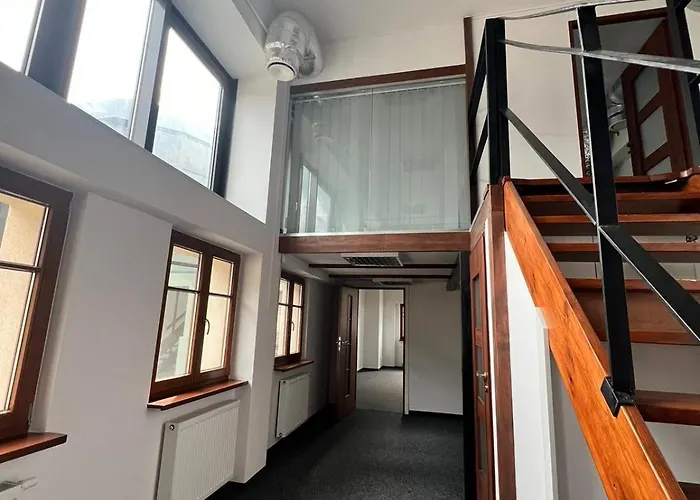 Girlstel - Girls Only Space Хостел