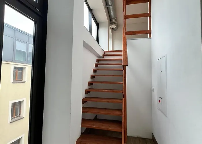 Хостел Girlstel - Girls Only Space