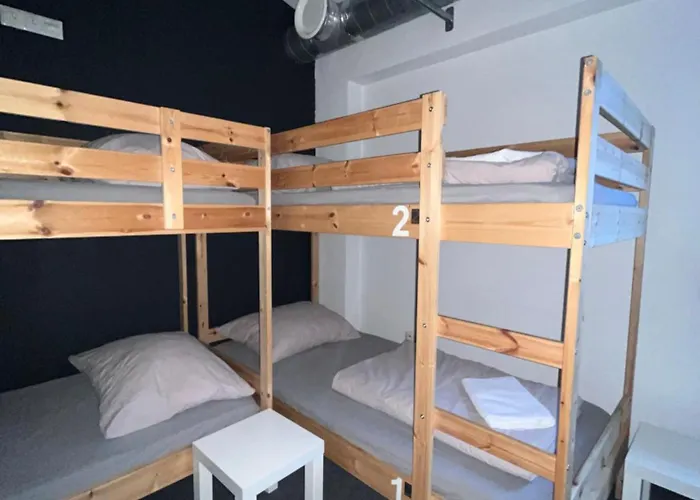 Girlstel - Girls Only Space * Вроцлав