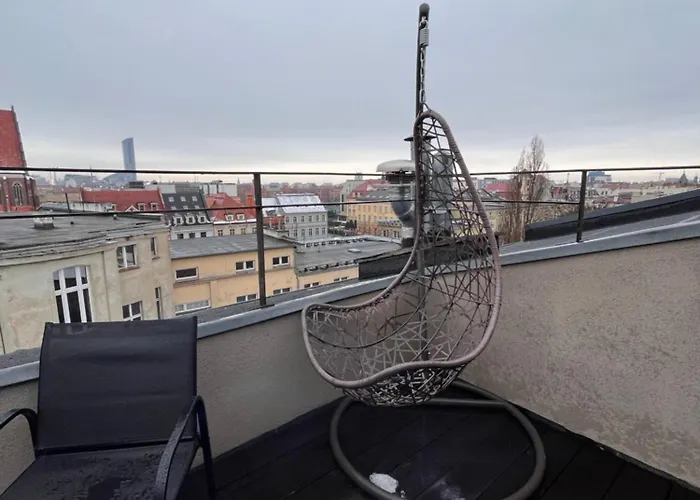 Girlstel - Girls Only Space * Вроцлав