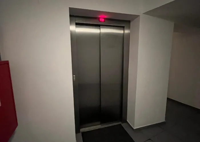 Girlstel - Girls Only Space